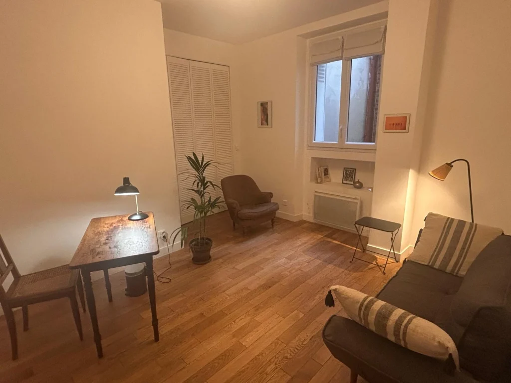 Médium Magnétiseur Paris 13 – Cabinet Voyance Paris Lara